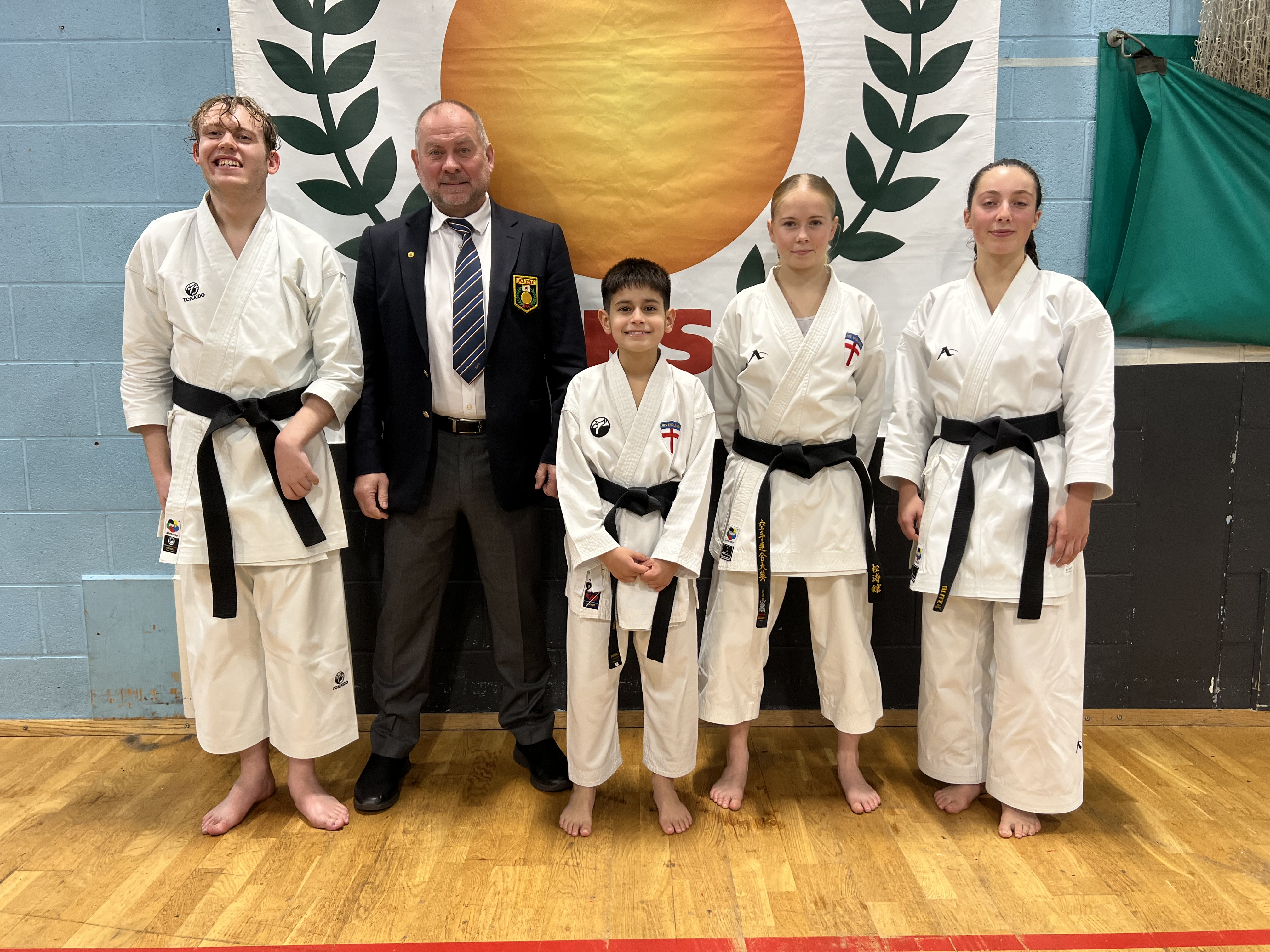 FOUR PASS BLACK BELT